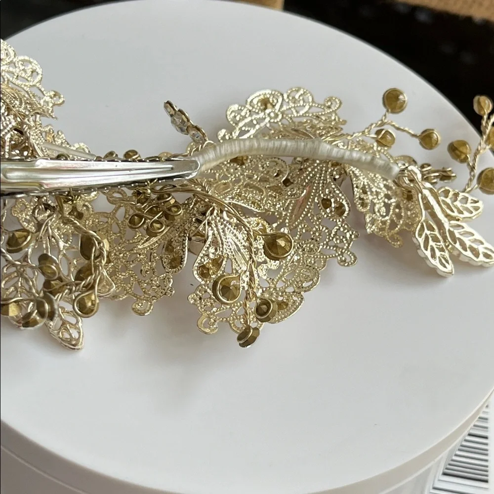 Bel Aire Bridal Rhinestone gold hair clip